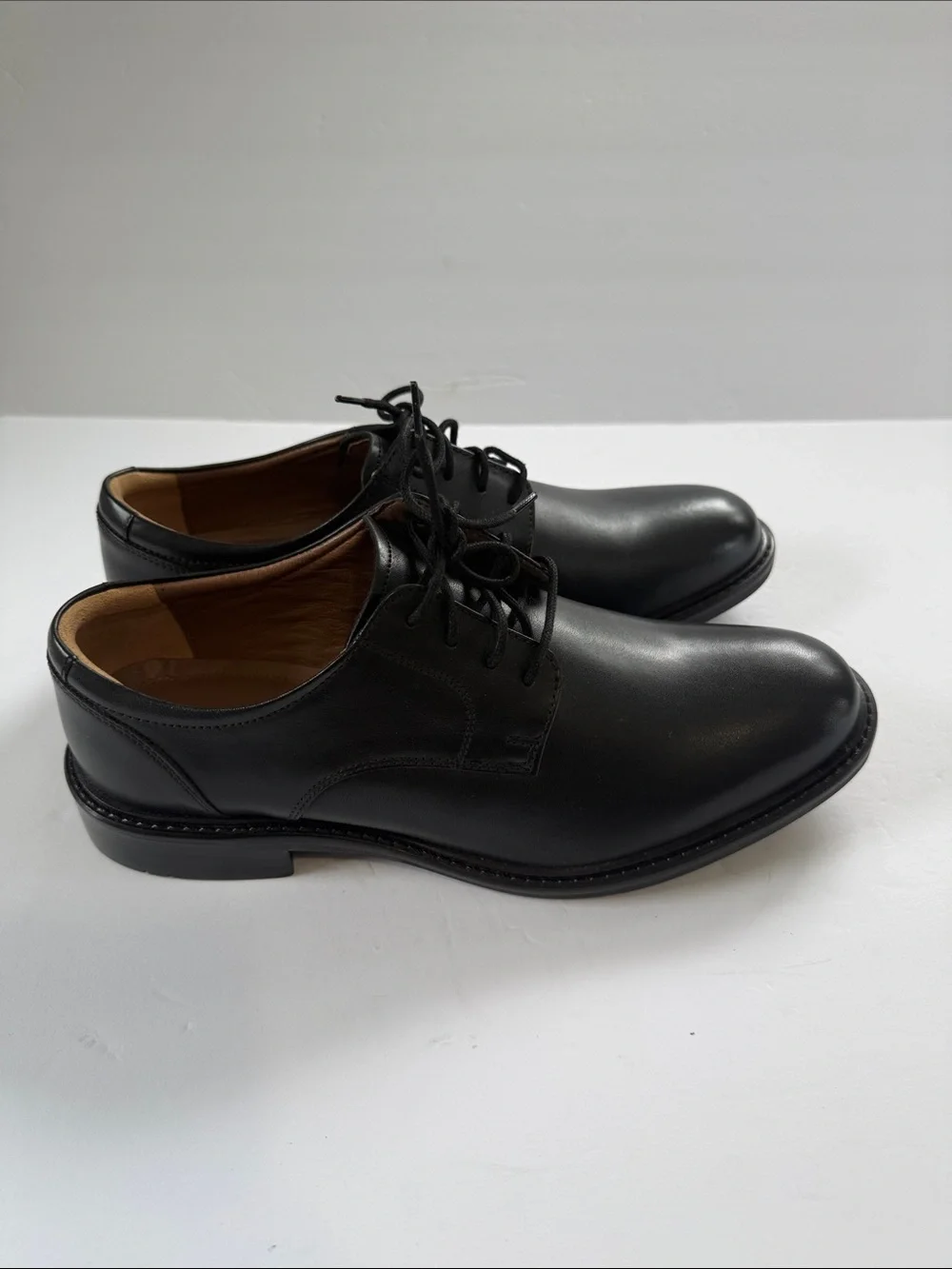 Johnston & Murphy Black Leather Derby Shoes